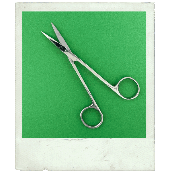 4.5" STRAIGHT IRIS SCISSORS - Image 2